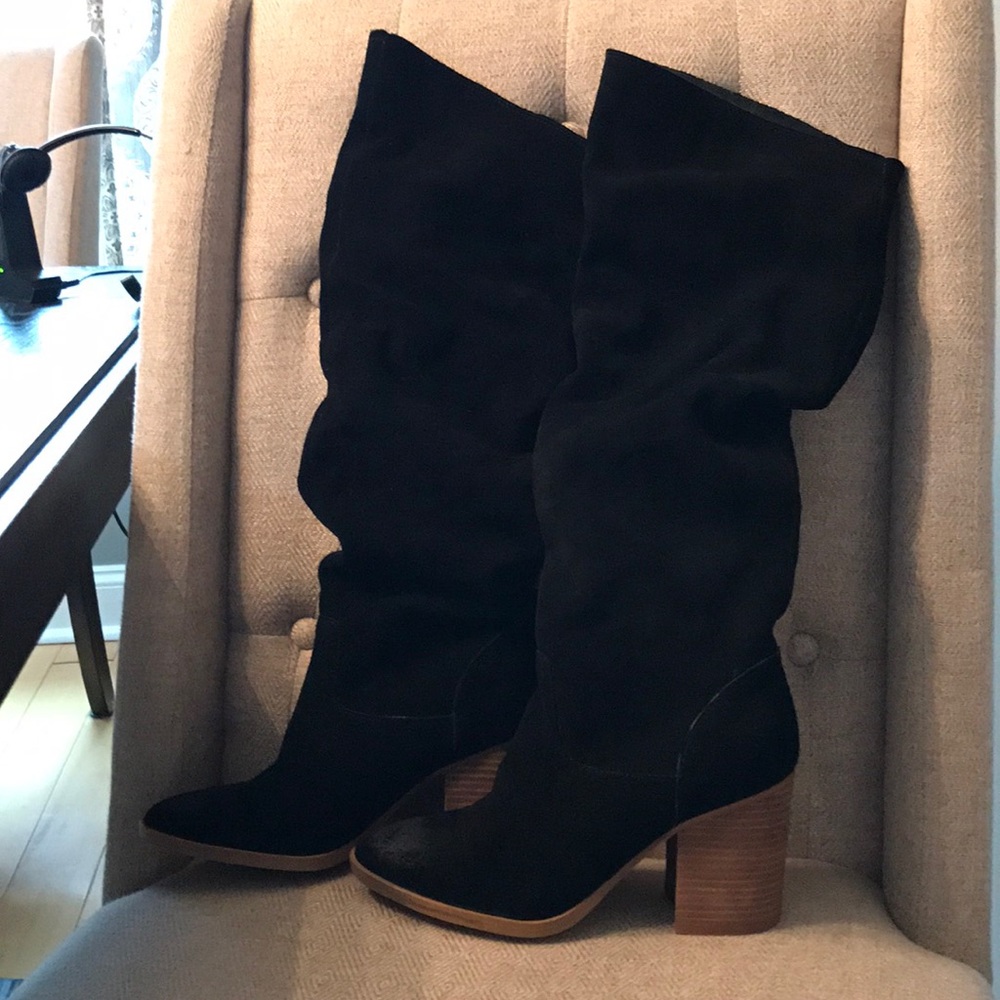 Steve Madden slouchy suede boots-never worn